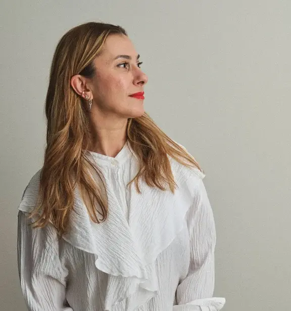 Profile portrait of Pınar İshakoğlu